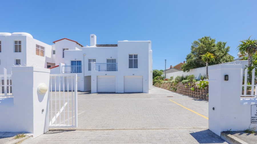 3 Bedroom Property for Sale in Struisbaai Western Cape